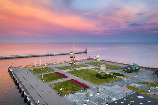 Gdynia Poland July 2021 Sails Monument Baltic Sea Square Sunset — Stock Photo, Image