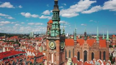 Yazın ana şehir Gdansk 'ın güzel mimarisi. Polonya