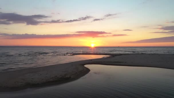 Piękny Zachód Słońca Plaży Wyspy Sobieszewo Nad Morzem Bałtyckim Polska — Wideo stockowe