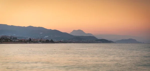土耳其阿拉亚海岸线上美丽的日出 — 图库照片