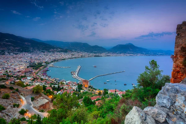 Paisagem Cidade Alanya Junto Mar Mediterrâneo Entardecer Turquia — Fotografia de Stock