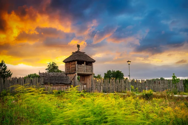 Prachtige Zonsondergang Boven Vestiging Van Trade Factory Pruszcz Gdanski Polen — Stockfoto