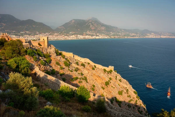 Vackert Slott Kullen Alanya Stad Vid Medelhavet Turkiet — Stockfoto