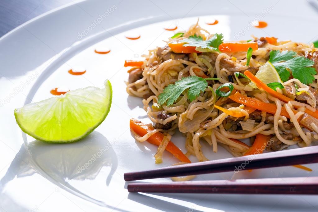 Chinese noodles with duck and vegetables