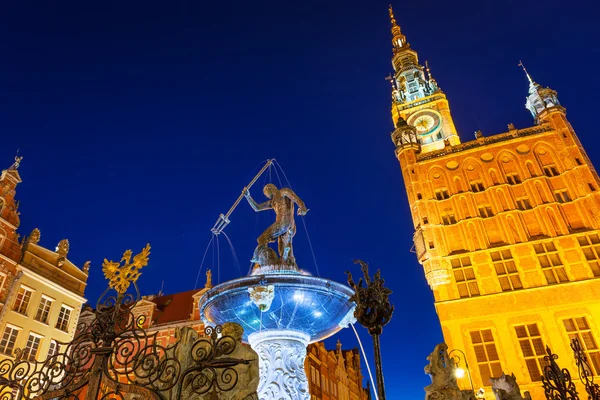 De Neptunusfontein in oude stad van gdansk — Stockfoto