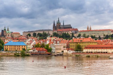 vltava Nehri, Prag eski şehir