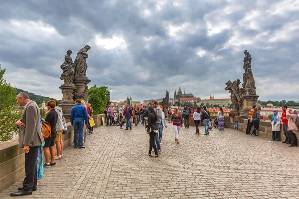 Karlsbrücke in Prag, Tschechien — Stockfoto