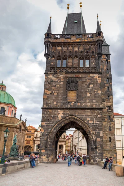 Çek Cumhuriyeti Prag 'daki Charles Köprüsü — Stok fotoğraf