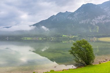 Avusturya Alpleri dağlarının manzarası