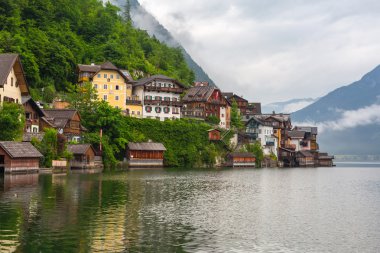 hallstatt köyünün mimarisi