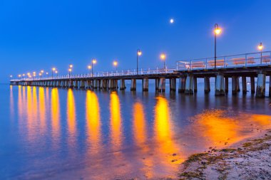 gdynia orlowo gece de Baltık pier