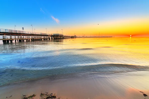 Alba nel Mar Baltico a Sopot, Polonia — Foto Stock