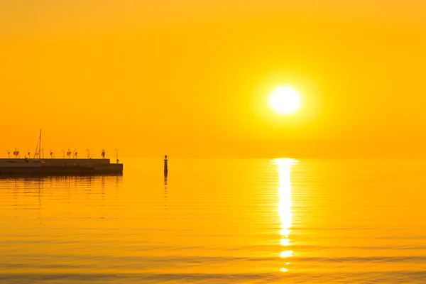 Baltık Denizi güneş doğarken — Stok fotoğraf