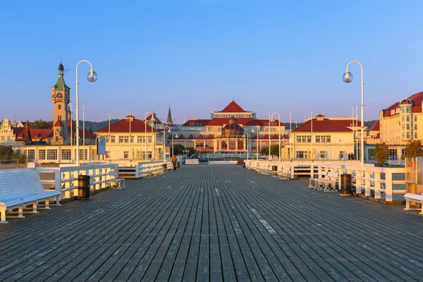 Arquitetura báltica no cais em Sopot — Fotografia de Stock