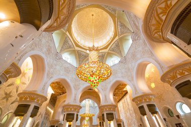 abu Dabi Şeyh zayed Ulu Camii iç