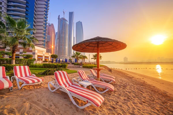 Nascer do sol na praia no Golfo Periano — Fotografia de Stock