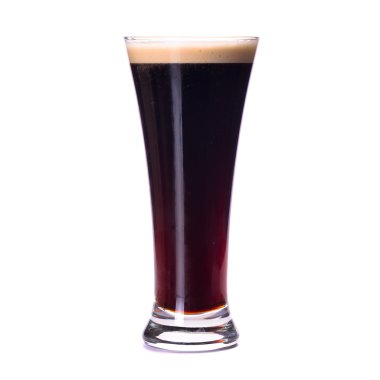 Bir bardak koyu bira.