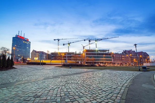 Bouw van Tryton kantoorgebouw in Gdansk — Stockfoto