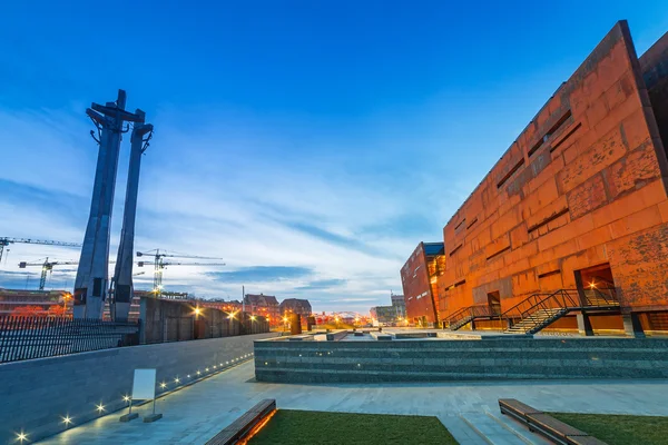 Edificio de acero oxidado del Museo Europeo de Solidaridad en Gdansk —  Fotos de Stock