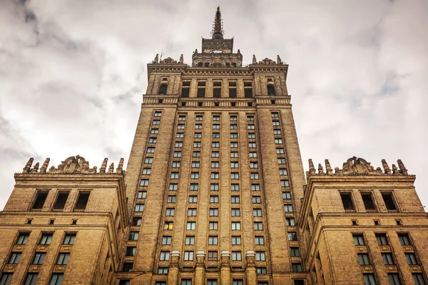 El palacio de la cultura y la ciencia en Varsovia — Foto de Stock