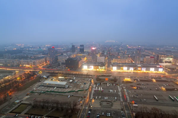 Veduta aerea del centro di Varsavia di notte, Polonia — Foto Stock