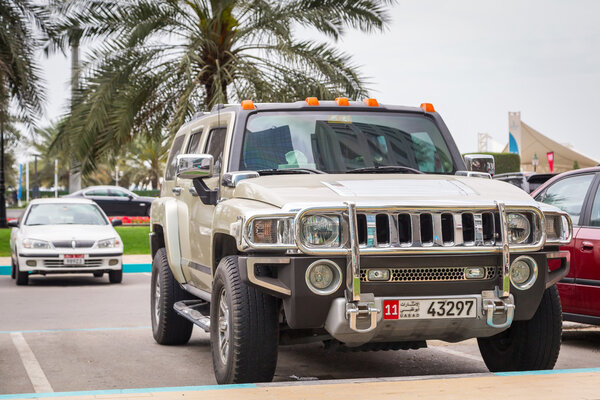 Luxury Hummer perked on the street of Abu Dhabi