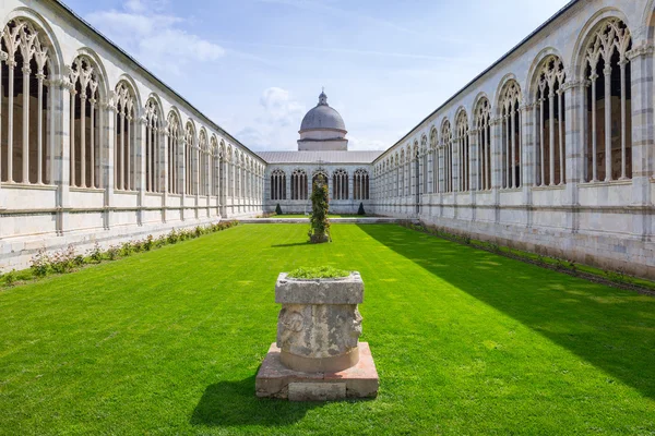 Architektura monumentalna cmentarza w Pisa — Zdjęcie stockowe