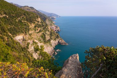 Ligurya Denizi Monterosso plaj sahil şeridi