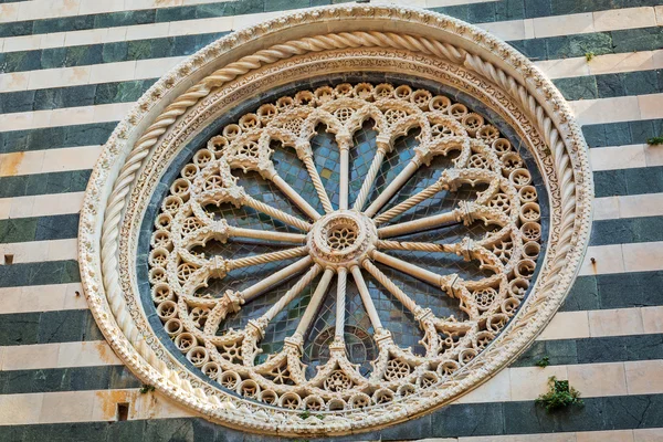 Architecture of old church in Monterosso al Mare — Stock Photo, Image