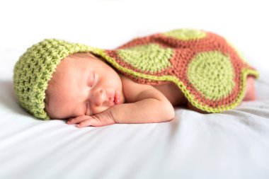 Yeni doğan bir bebek