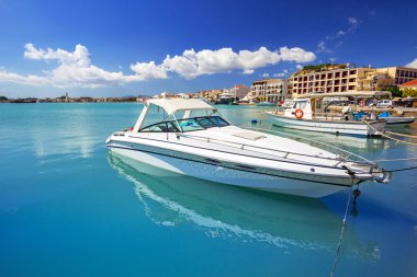 Marina deniz araçları Zakynthos, Yunanistan ile