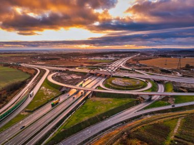 Gdansk Güney kavşağı yeni metropoliten baypas üzerinde. Polonya