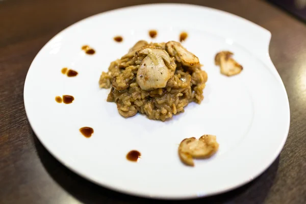 Risotto com cogumelos cep — Fotografia de Stock