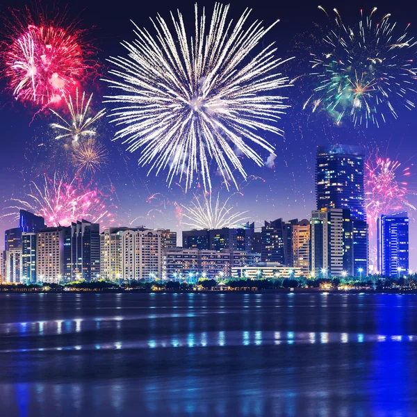 New Year fireworks display in Abu Dhabi — Stock Photo, Image