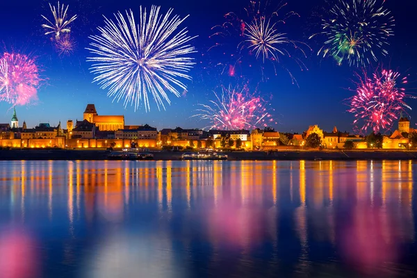 Exibição de fogos de artifício de Ano Novo em Torun — Fotografia de Stock