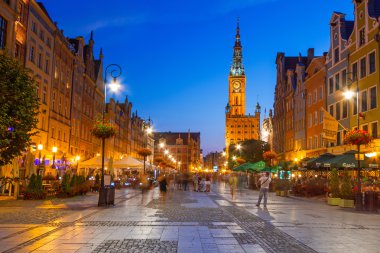 Geceleri Gdansk lane uzun mimarisi