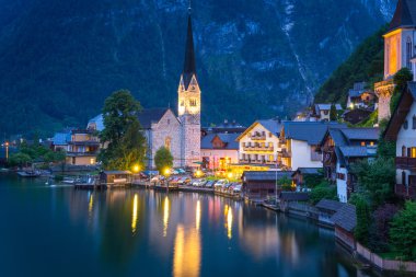 Avusturya Hallstatt köyünün mimarisi