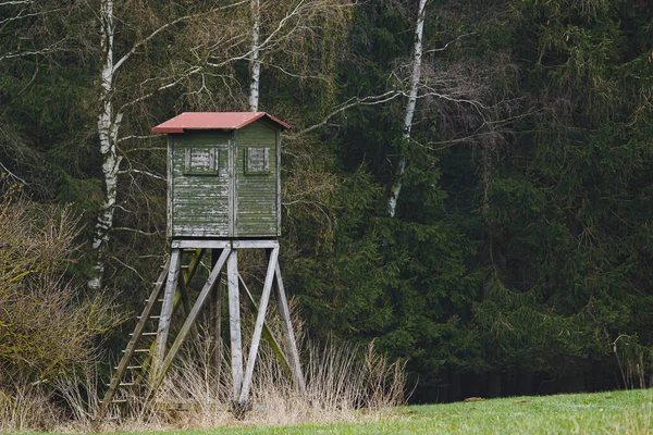Houten Uitkijktoren Voor Jacht Het Bos Weide — Stockfoto