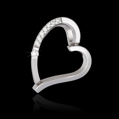 Kalp şeklinde gümüş elmas kolye