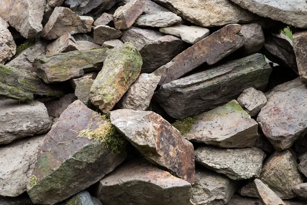 Großer Haufen von Felsen und Geröll — Stockfoto