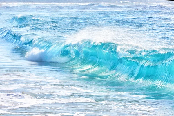 Sandy Beach, Hawaii 'de turkuaz dalgalar — Stok fotoğraf