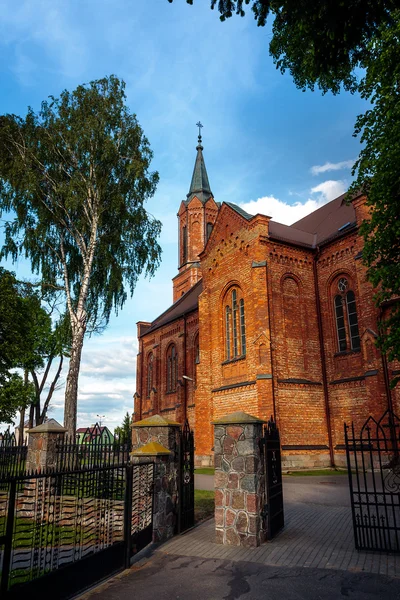 Sniadowo byn kyrkan — Stockfoto