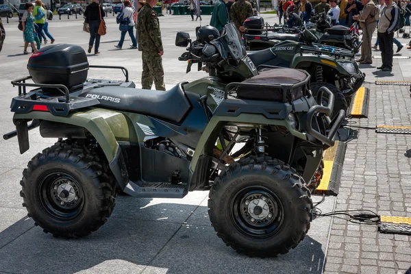 Polaris Sportsman 800 Quad — Foto de Stock