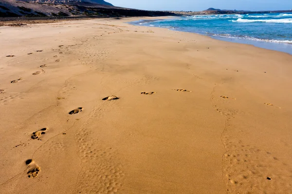 Praia vazia em Cabo Verde, Praia Grande — Fotografia de Stock