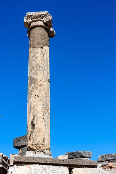 Kolumne von Ephesos antike Stadt — Stockfoto