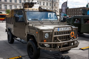 Yine 2000 Skorpion 3 kamyon