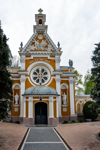 Kyrkan av S.Felix Valois i Guzow — Stockfoto
