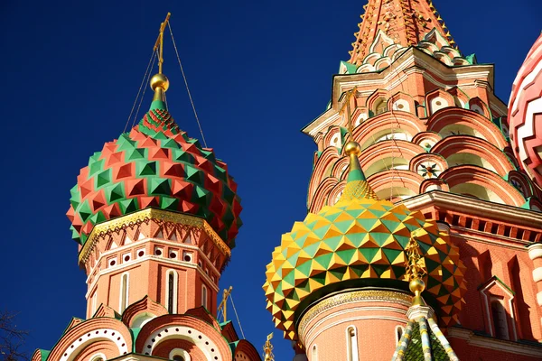 圣瓦西里大教堂和列夫斯基出身的俄罗斯莫斯科红场 — 图库照片