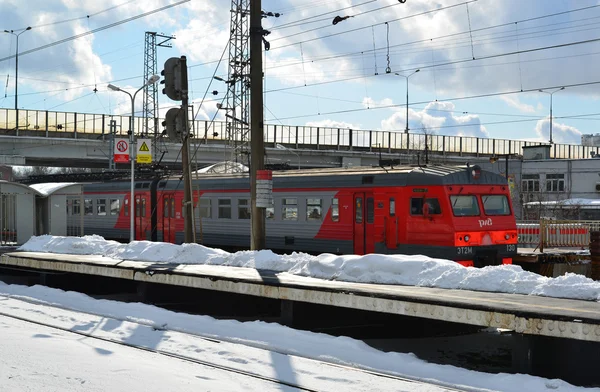 Zelenograd, Federacja Rosyjska - 27 lutego. 2016. podmiejski dworzec w Kryukovo — Zdjęcie stockowe