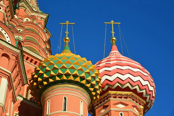 Cattedrale di San Basilio e Vasilevskij Discesa della Piazza Rossa a Mosca, Russia — Foto Stock